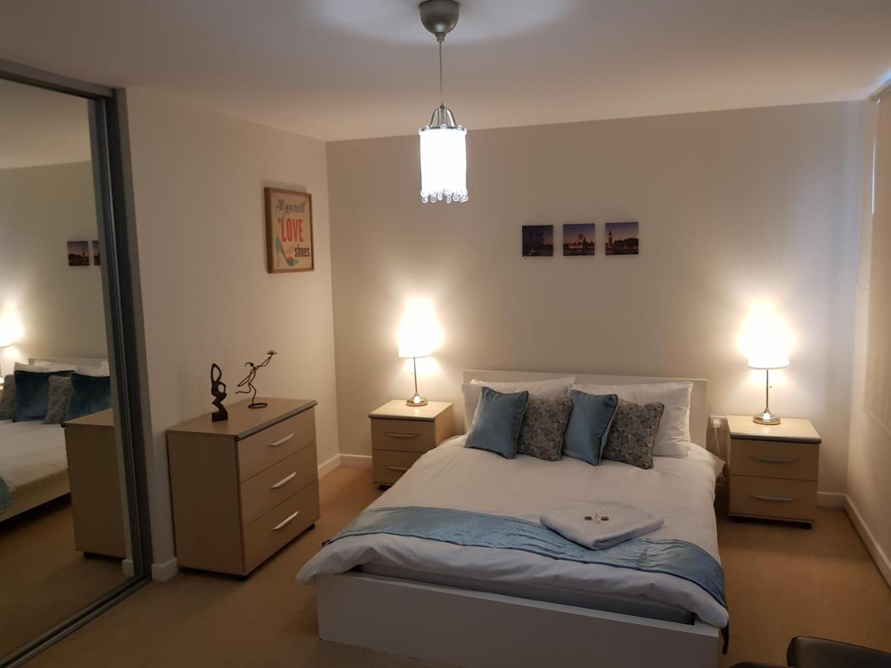 Royal Crossharbour Apartment Londra Dış mekan fotoğraf