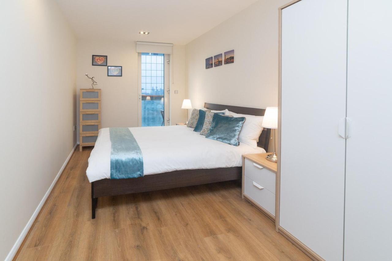 Royal Crossharbour Apartment Londra Dış mekan fotoğraf