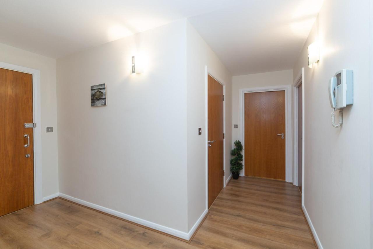 Royal Crossharbour Apartment Londra Dış mekan fotoğraf