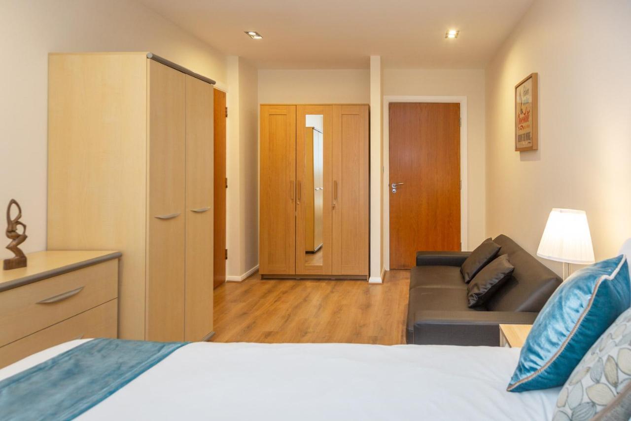 Royal Crossharbour Apartment Londra Dış mekan fotoğraf