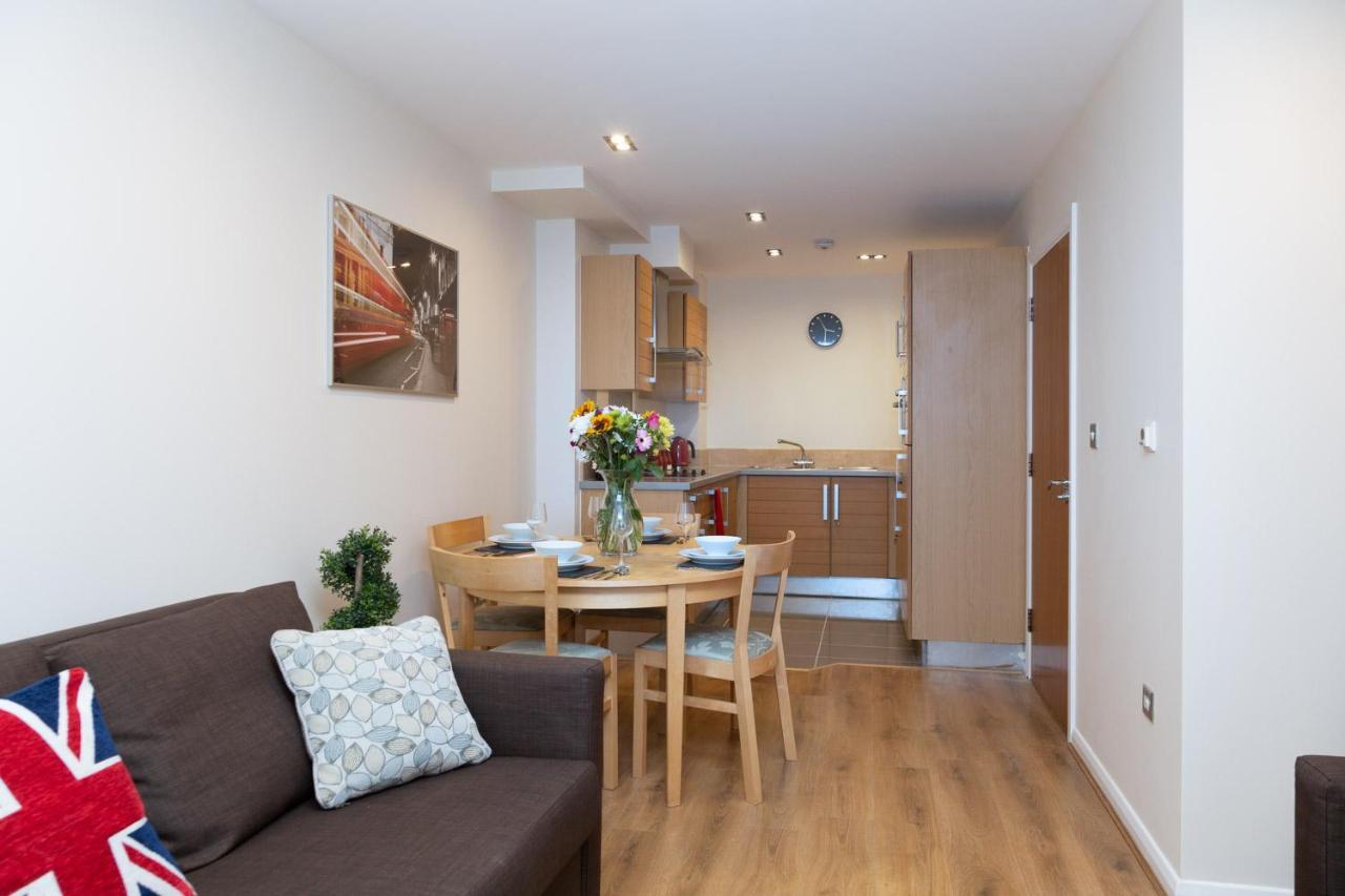 Royal Crossharbour Apartment Londra Dış mekan fotoğraf