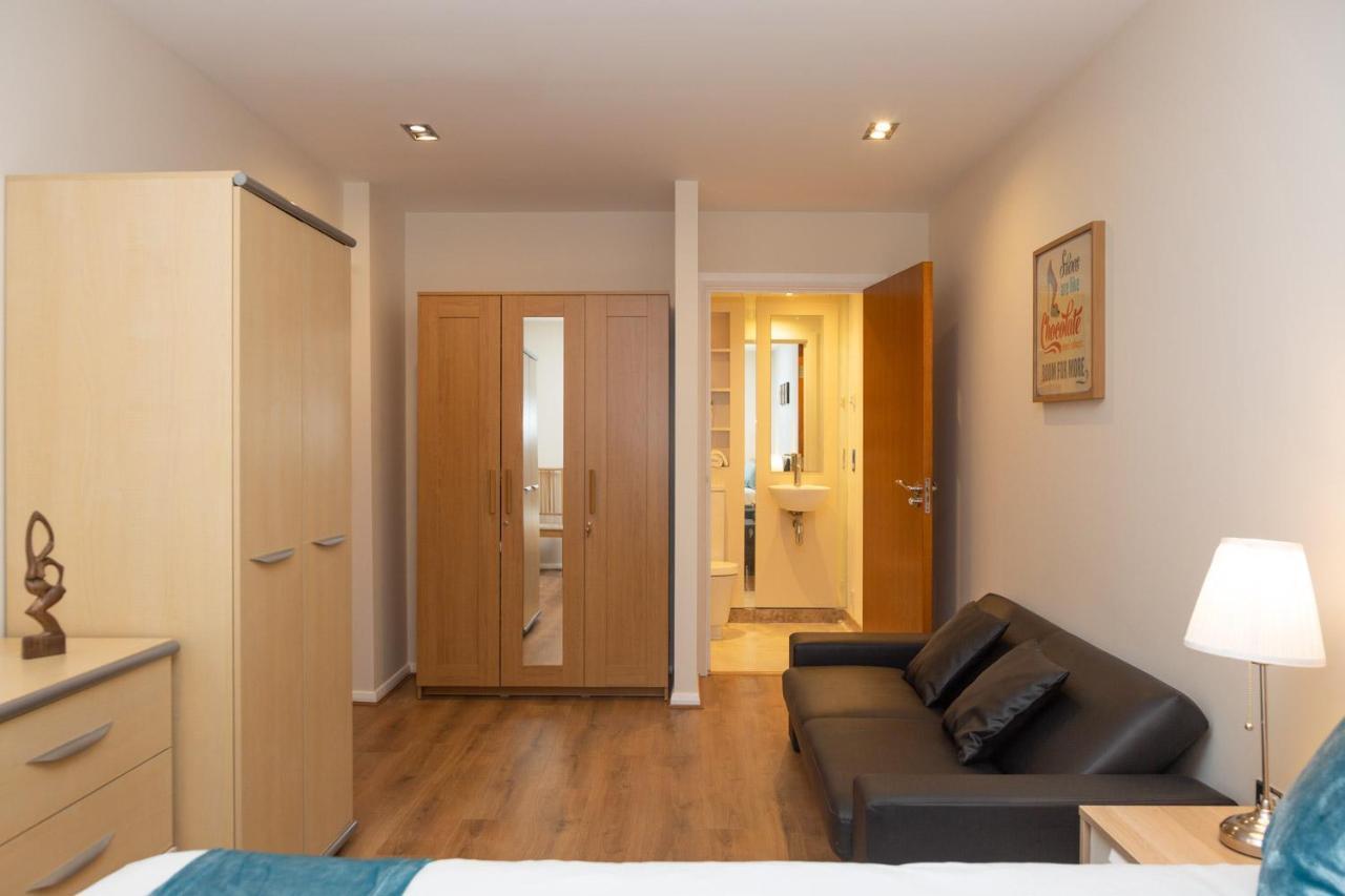 Royal Crossharbour Apartment Londra Dış mekan fotoğraf